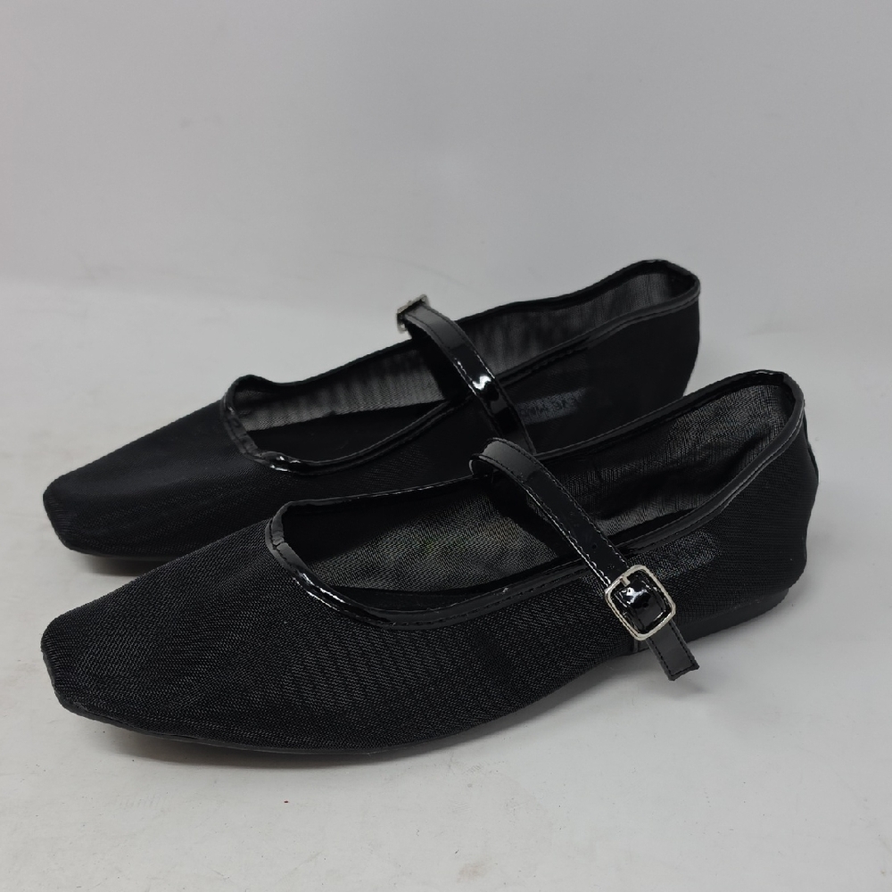Steve Madden Verno Black Mary Jane Flats with Patent Strap Size 8.5